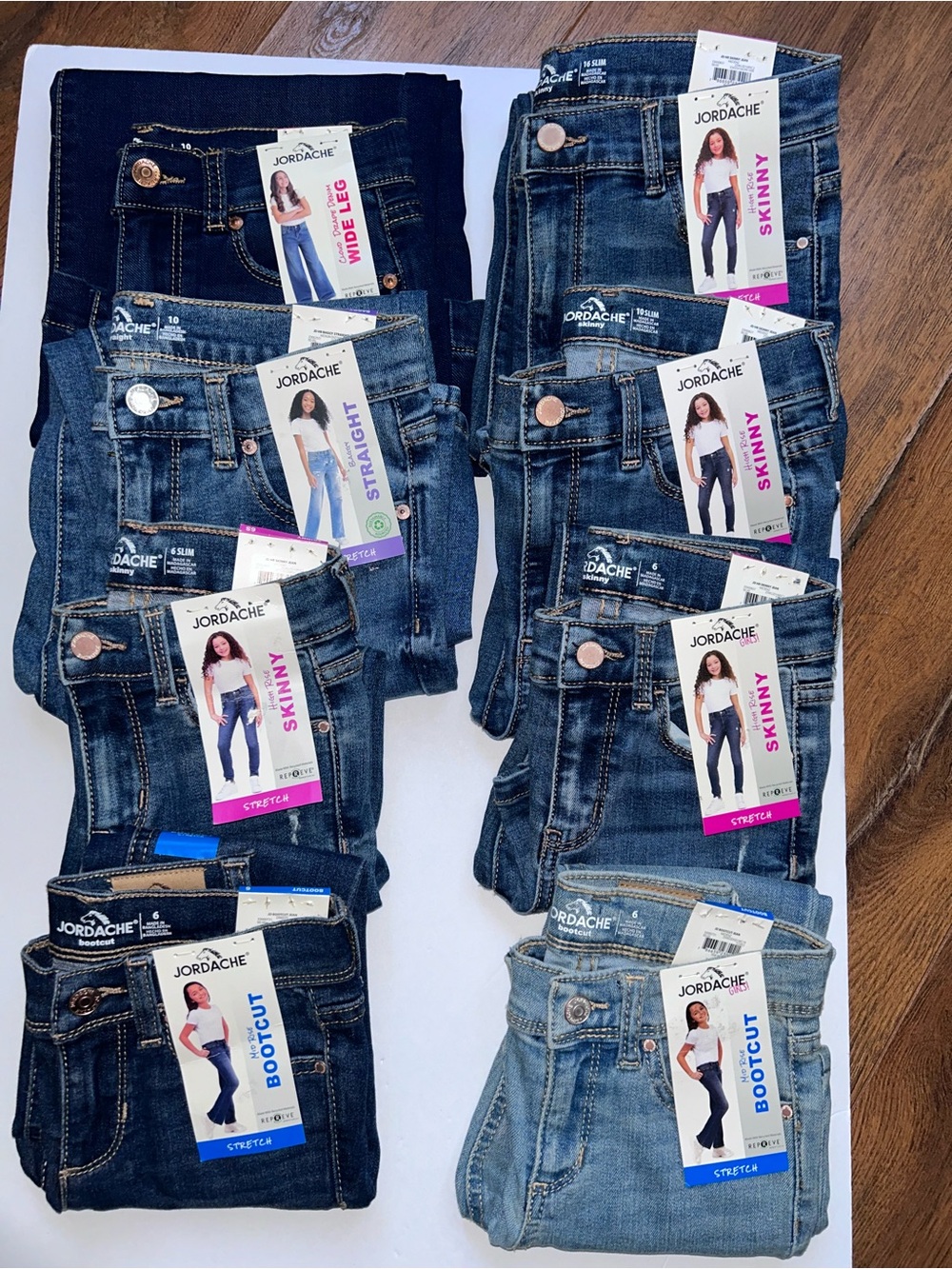 Jordache Girls Assorted Blue Denim Jeans Pack send me message with ur size $10